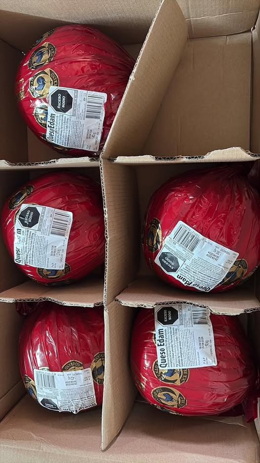 Queso de Bola El Gallo Azul