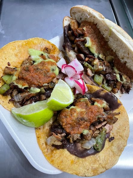 Taquería Los Cuñados
