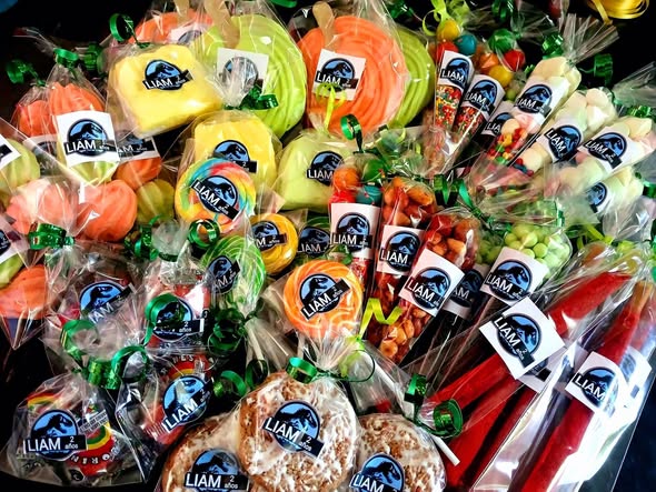 Paquete Fiesta Especial con Dulces y Botanas