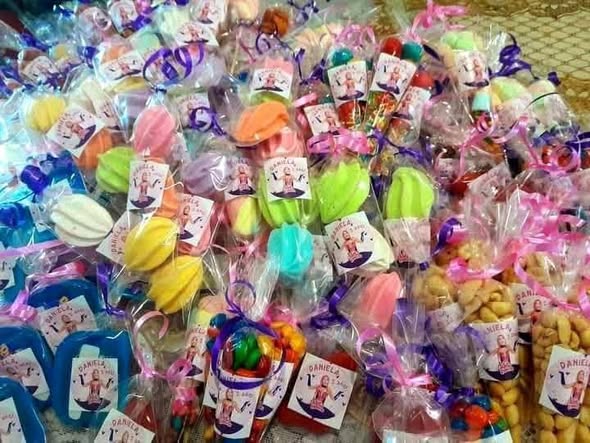 Paquete Fiesta Especial con Dulces y Botanas