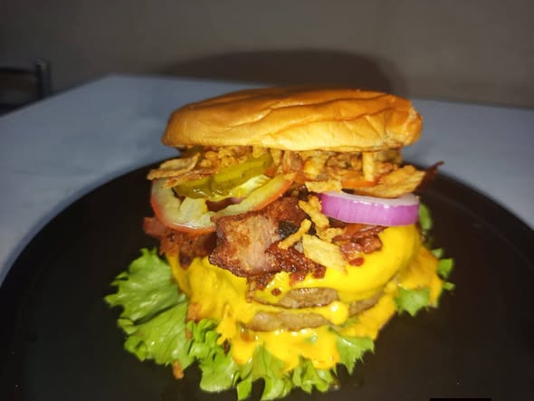 Venta de hamburguesas en Mérida