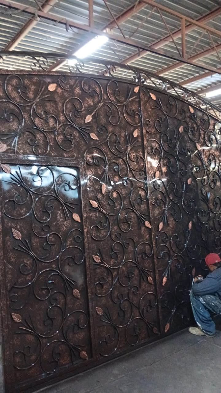 Closet, cocinetas y cancelería de baño