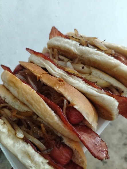 Cena de Hot Dogs, Hamburguesas y Tacos