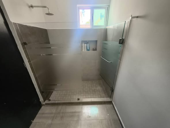 Cancel de baño templado de 10mm