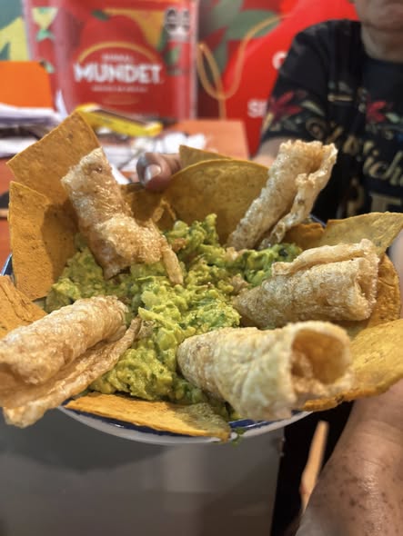 Carnitas Michoacán "EL REY" Suc. Canek