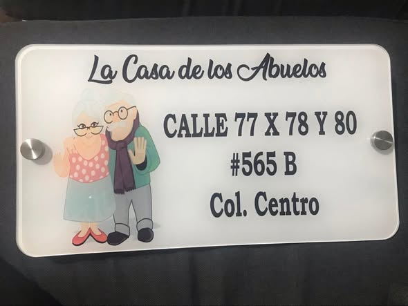 Letreros de acrílico con o sin luz