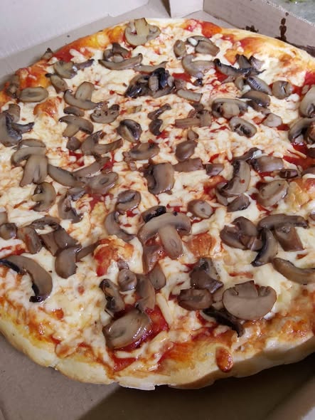 Manolo's Pizza