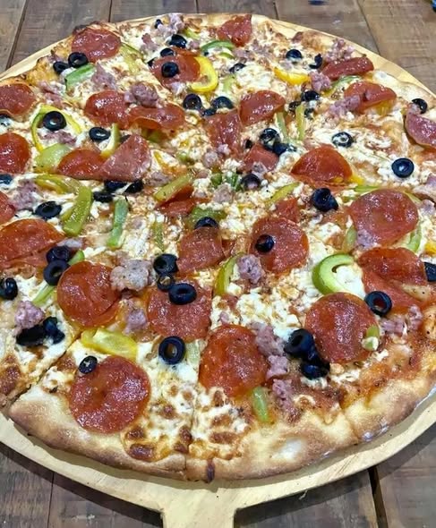 Santi's Pizza