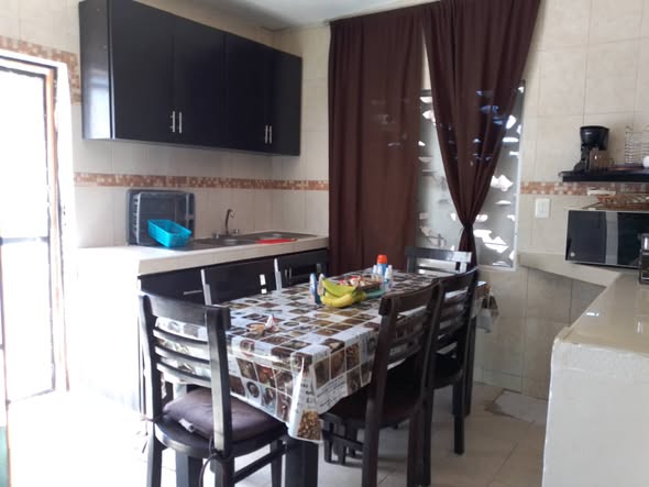 Casa Pura Vida: Hogar vacacional en Chelem
