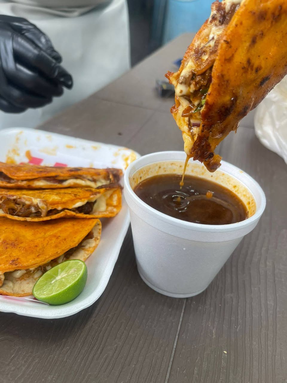 Birría y Tacos Calientes en Mérida