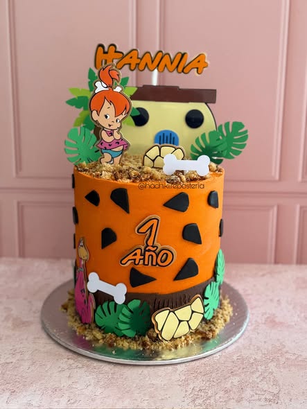 Hachki Repostería: Pasteles personalizados únicos