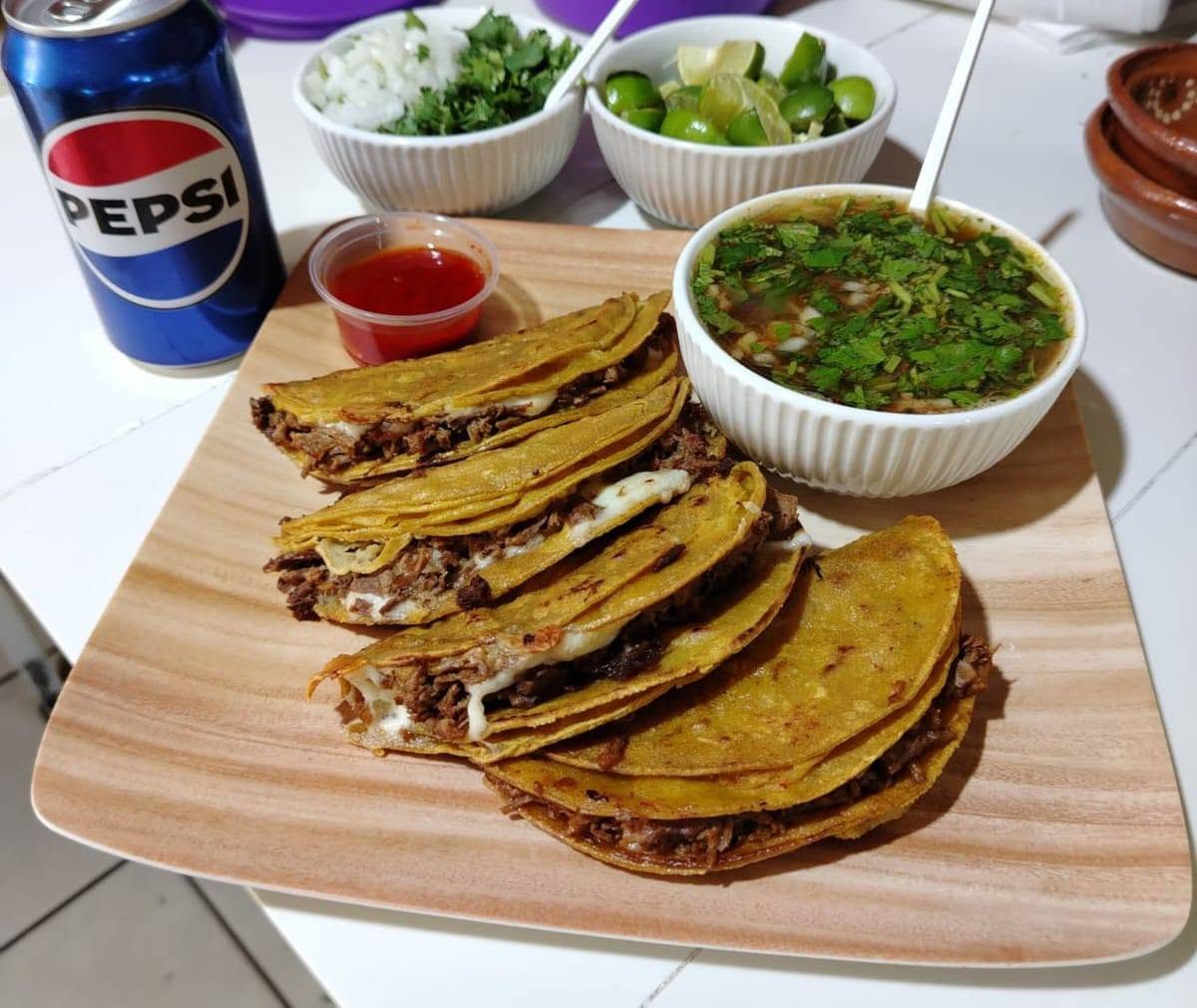 Birria de Res Zacatecana en Mérida