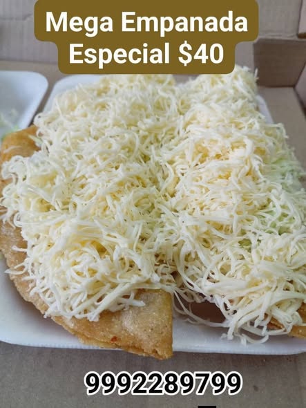 Mega Empanadas de Carne Molida