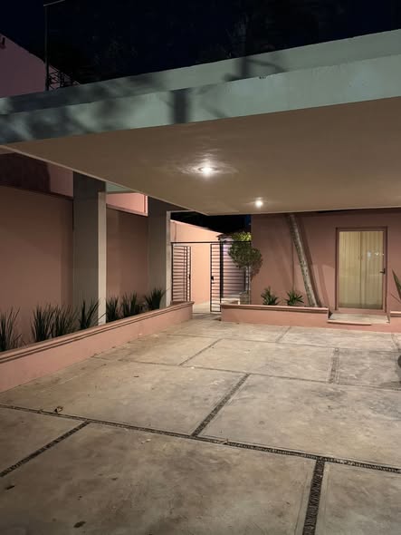 Renta de oficina privada en Av. Yucatán