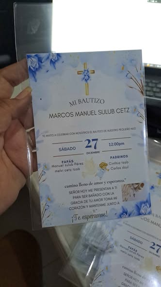 Diseño e impresión de invitaciones y artículos para eventos