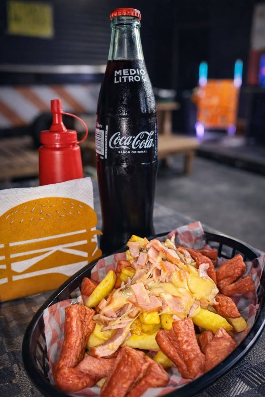 Alitas, Hamburguesas y Snacks Premium