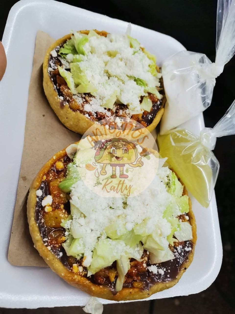 Antojitos Katy: Panuchos, Sopes, Empanadas y Variedad de Guisos Yucatecos