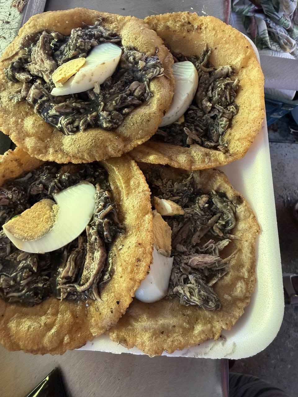 Antojitos y Guisos Yucatecos: Panuchos, Empanadas y Tortas del Sábado