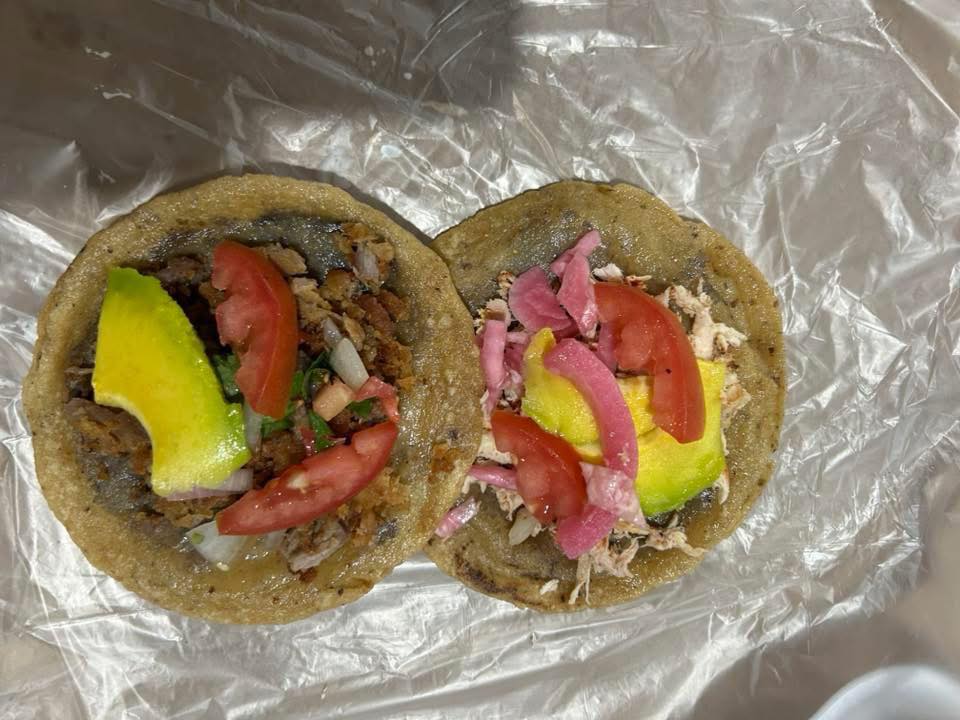 Antojitos y Guisos Yucatecos: Panuchos, Empanadas y Tortas del Sábado