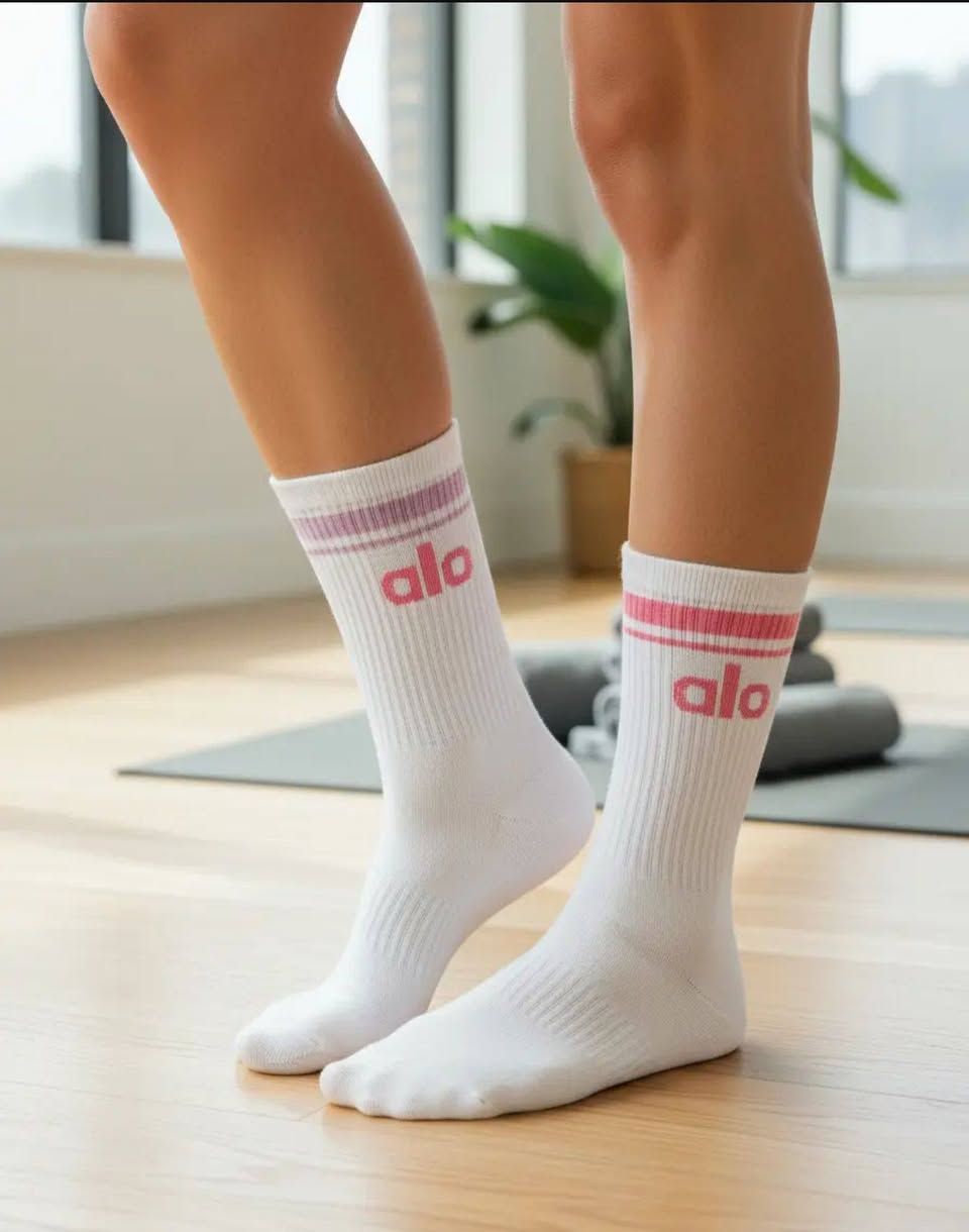 Calcetas Alo Unisex: Colores Únicos Disponibles en 3 Pares