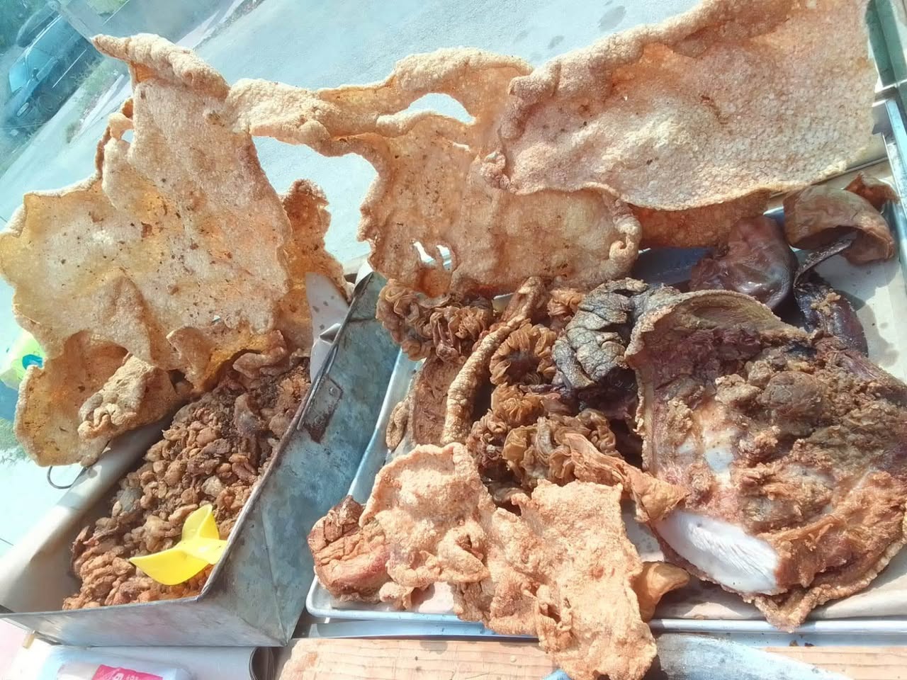 Carnicería Don As, especializada en carne de puerco, chicharra y morcilla