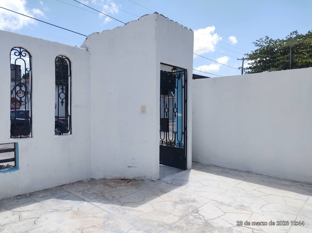 Casa de Oportunidad en Santa Rosa con Cochera, Sala, Comedor y Patio