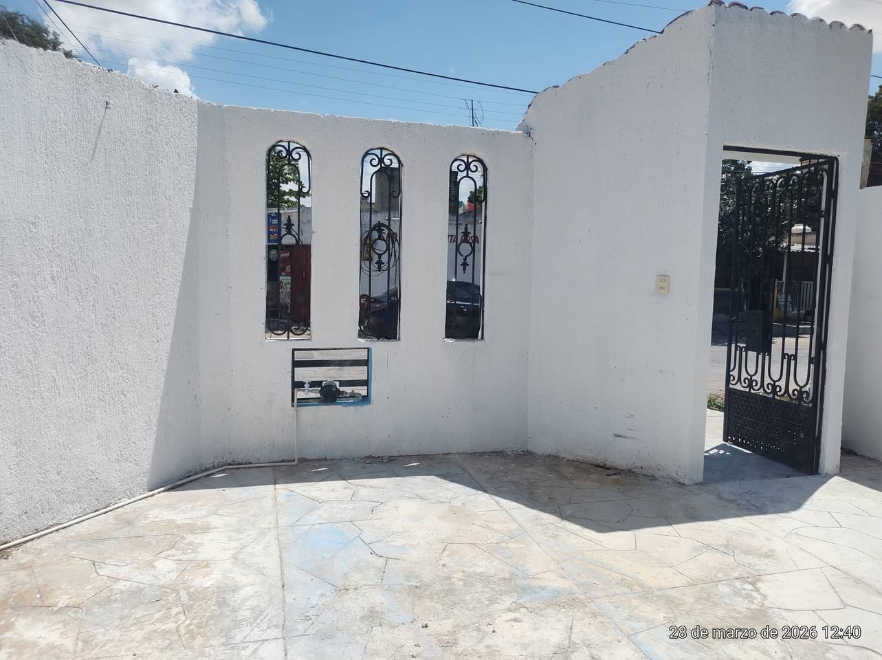 Casa de Oportunidad en Santa Rosa con Cochera, Sala, Comedor y Patio