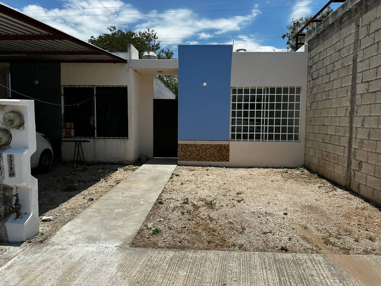 Casa en venta con sala, comedor y cocina en Diamantes de Opichén, Mérida