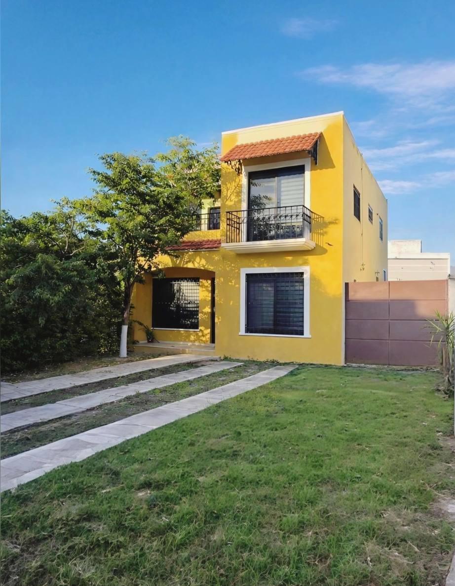 Casa en Venta en Gran Santa Fe Norte, Privada Adelfas, con Terreno Excedente