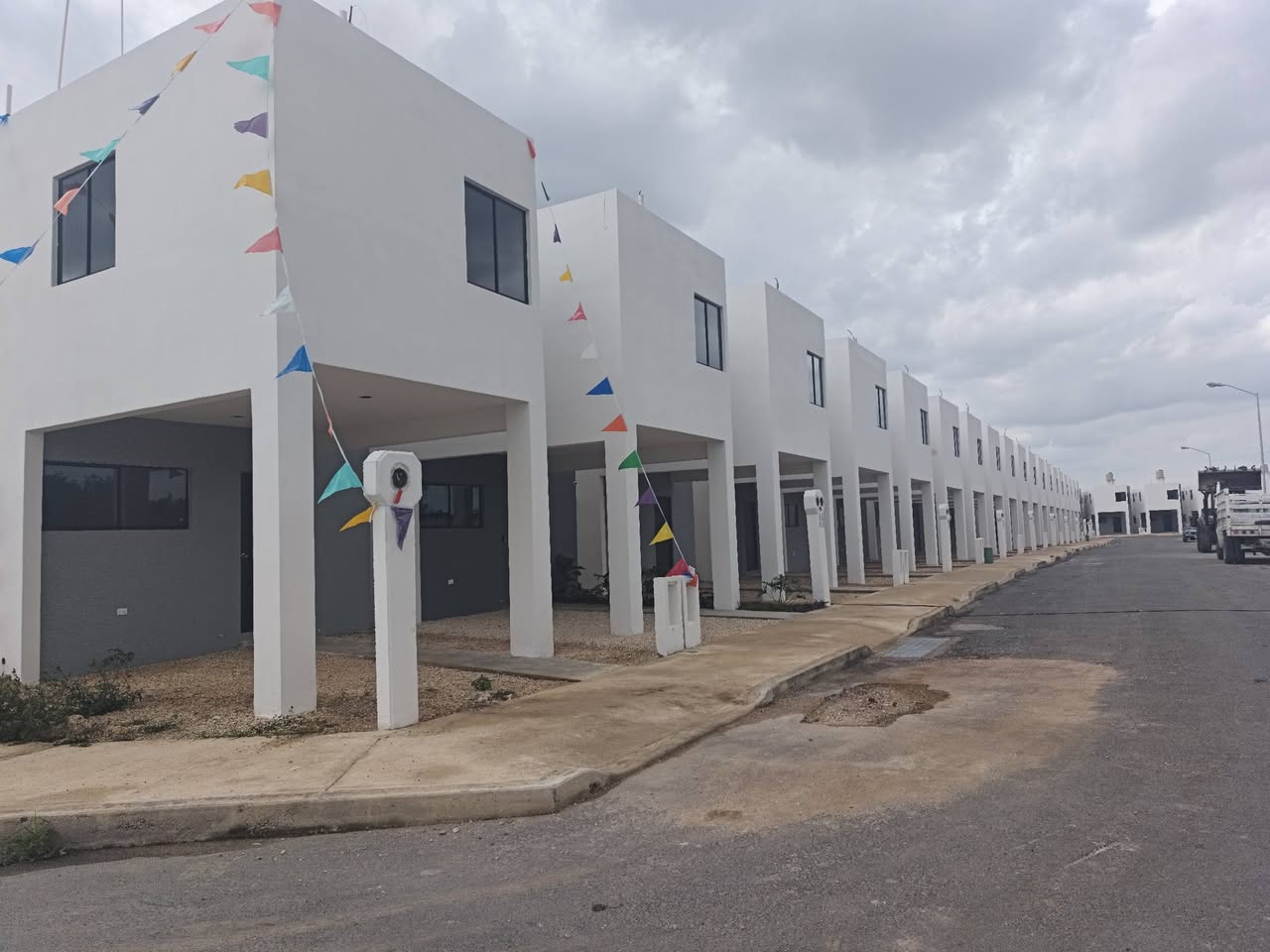 Casa Modelo D de 2 Pisos en Lomas de Caucel, lista para tu familia