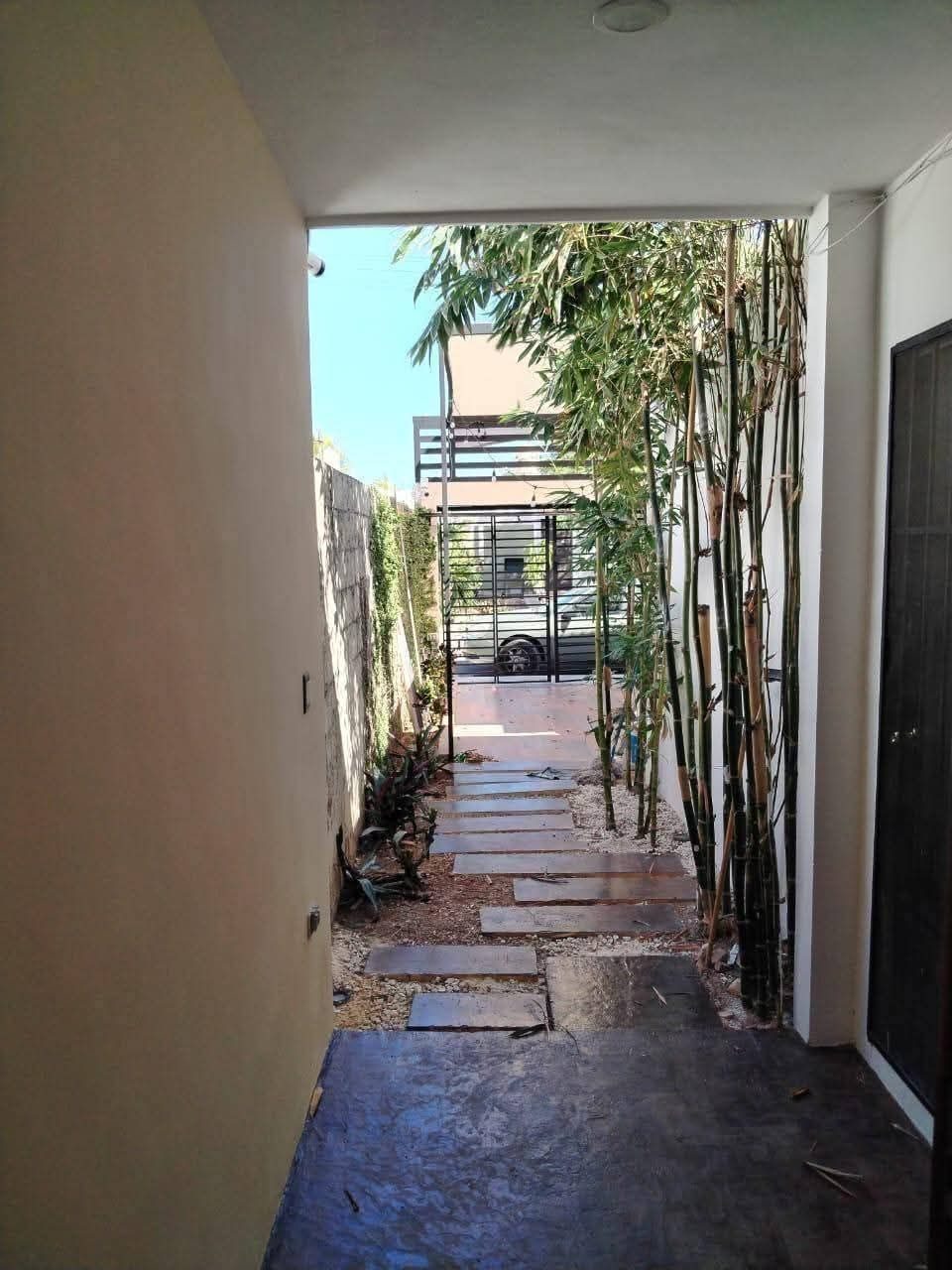 Casa Remodelada con Alberca en Ciudad Caucel