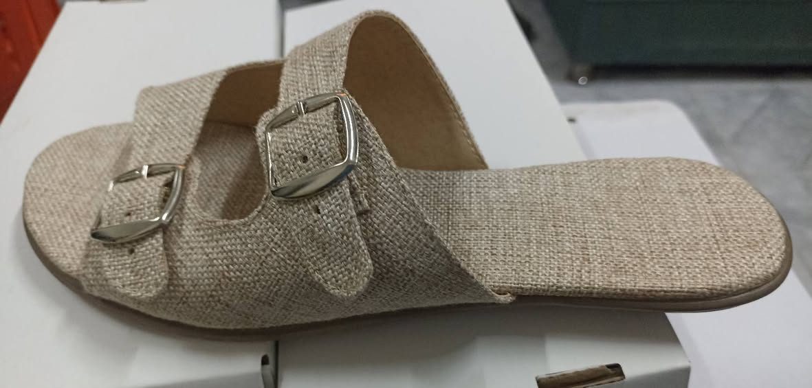 Chanclas Ticul y tenis dama y niñas