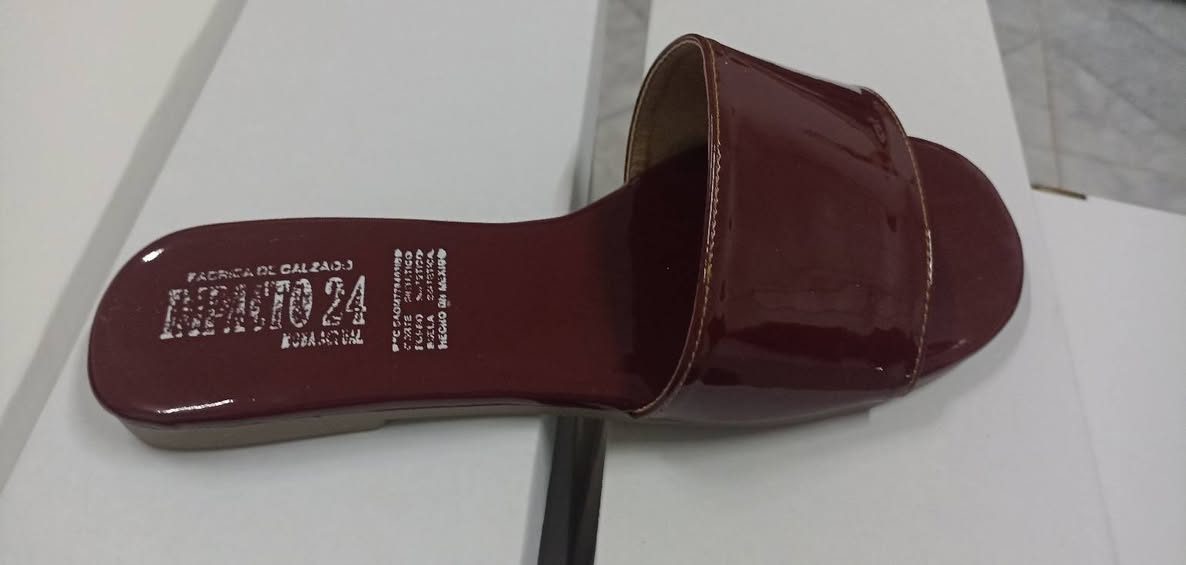 Chanclas Ticul y tenis dama y niñas