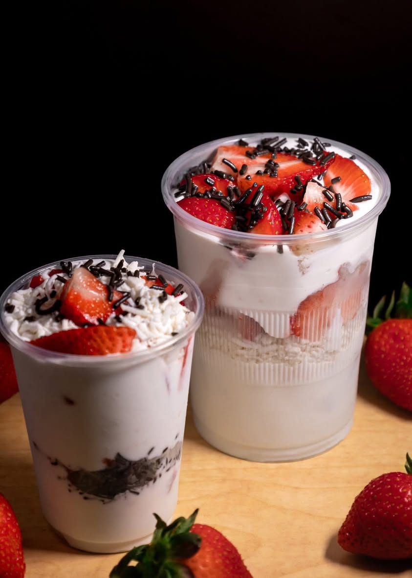 Charolitas Eloteras y Fresas con Crema a Domicilio — Altabrisa