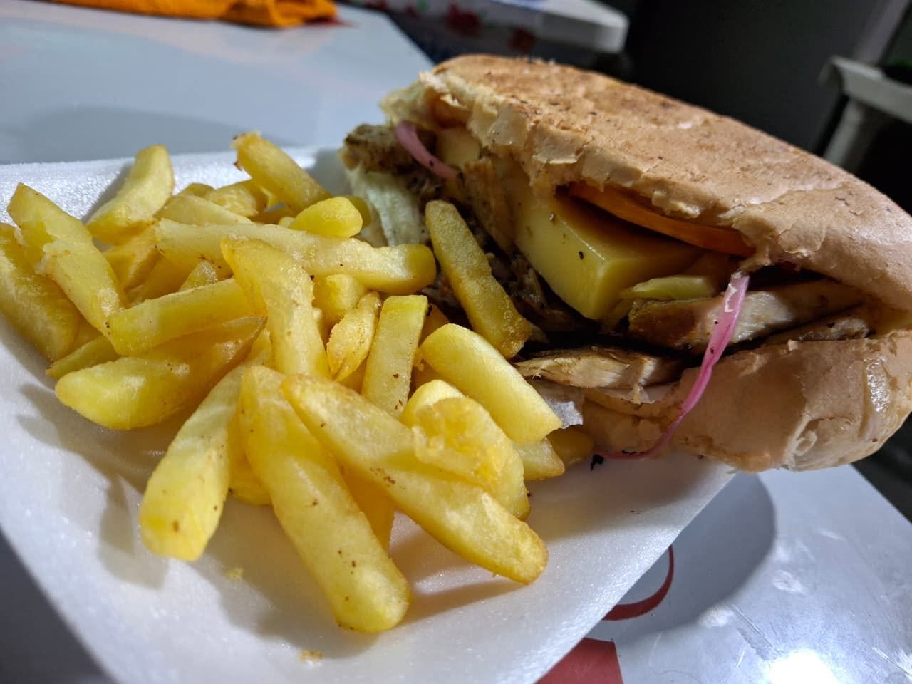 Cocina Económica El Amigo Tilino