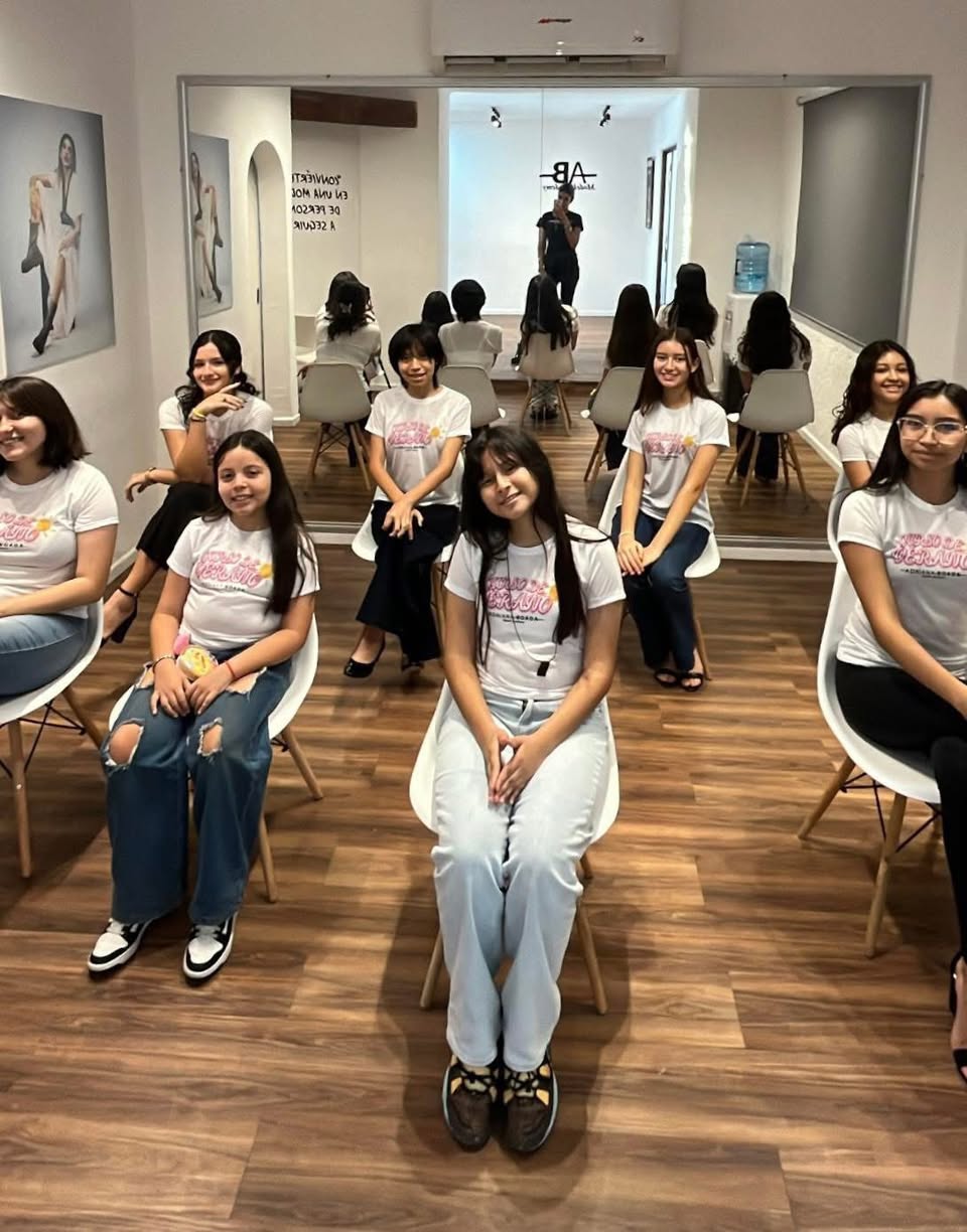 Curso de Verano de Modelaje y Desarrollo Personal