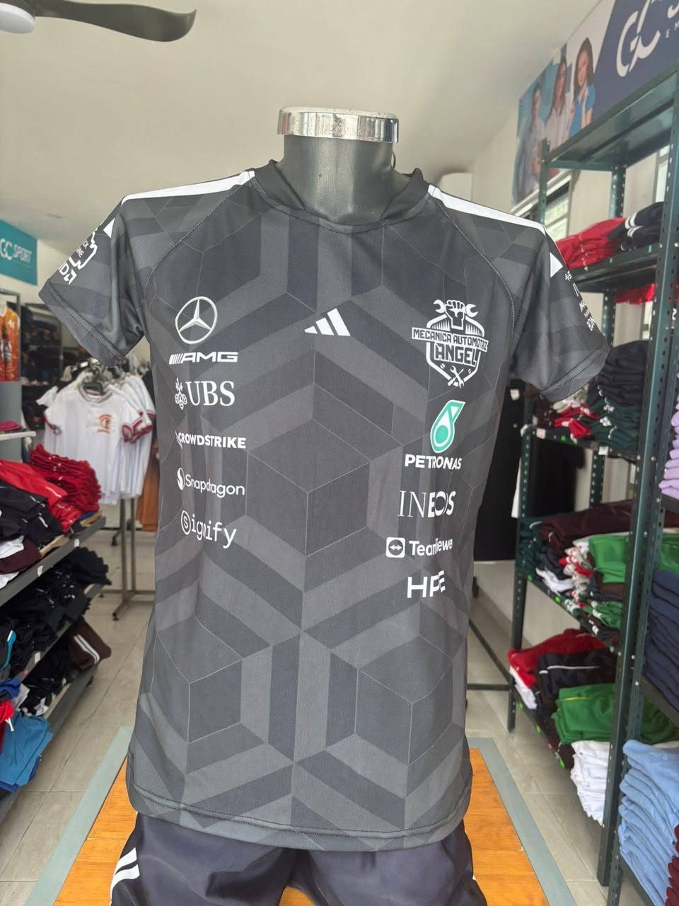 Egos Uniformes Progreso