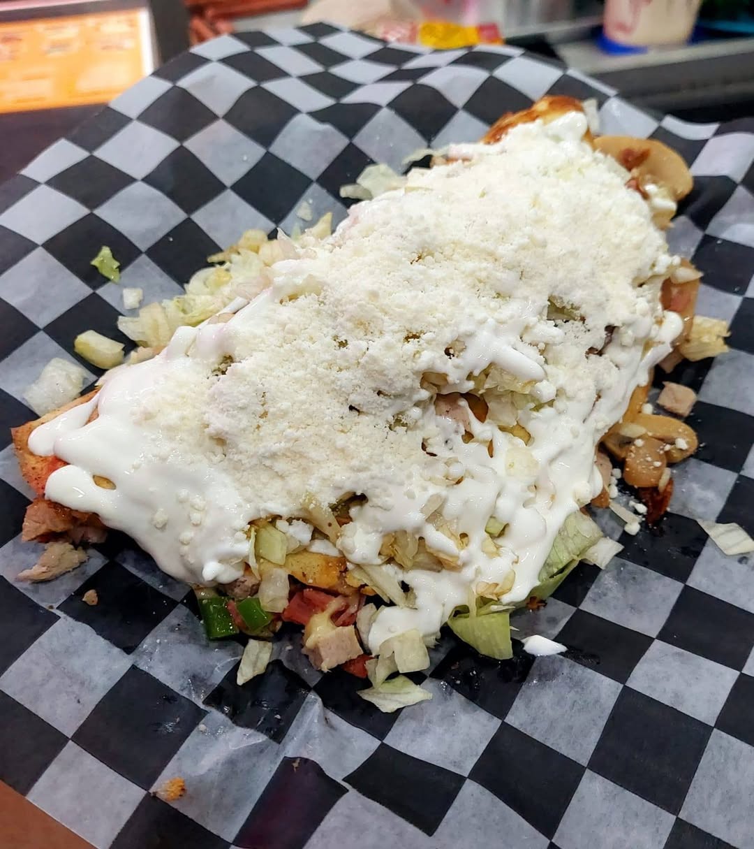 El Tigre Valdez: Tortas artesanales Maxi, mini y especiales con sabor auténtico