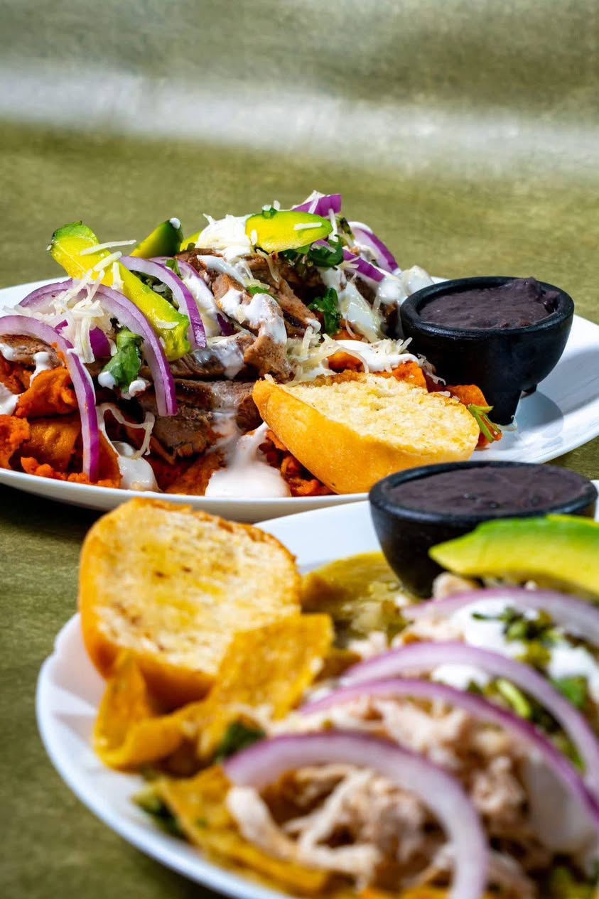 Ensaladas, Chilaquiles y Tortas