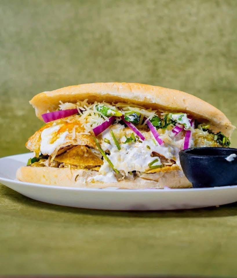 Ensaladas, Chilaquiles y Tortas