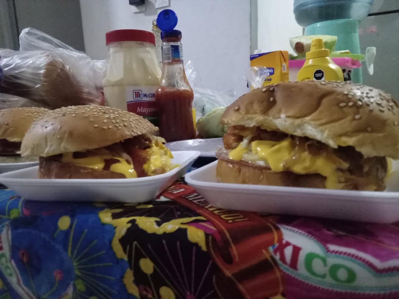 Especialidades de Hamburguesas Caseras para Compartir en Familia