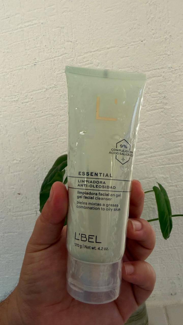 Essential Limpiadora Anti-oleosidad — Kanasín