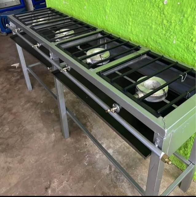 Estufas industriales con garantía: fogones, planchas y freidoras para tu negocio