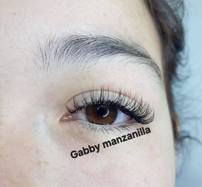 Extensiones de pestañas
