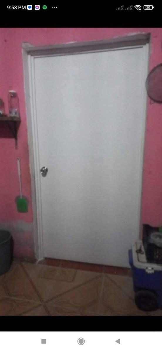 Fabricación y Reparación de Puertas de Tambor