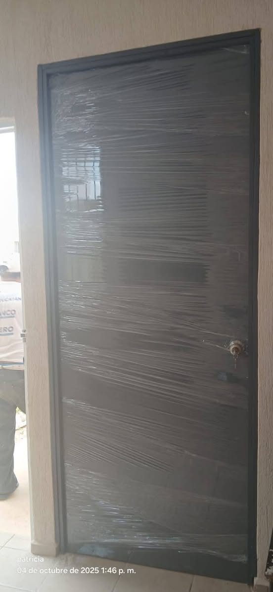 Fabricación y Reparación de Puertas de Tambor