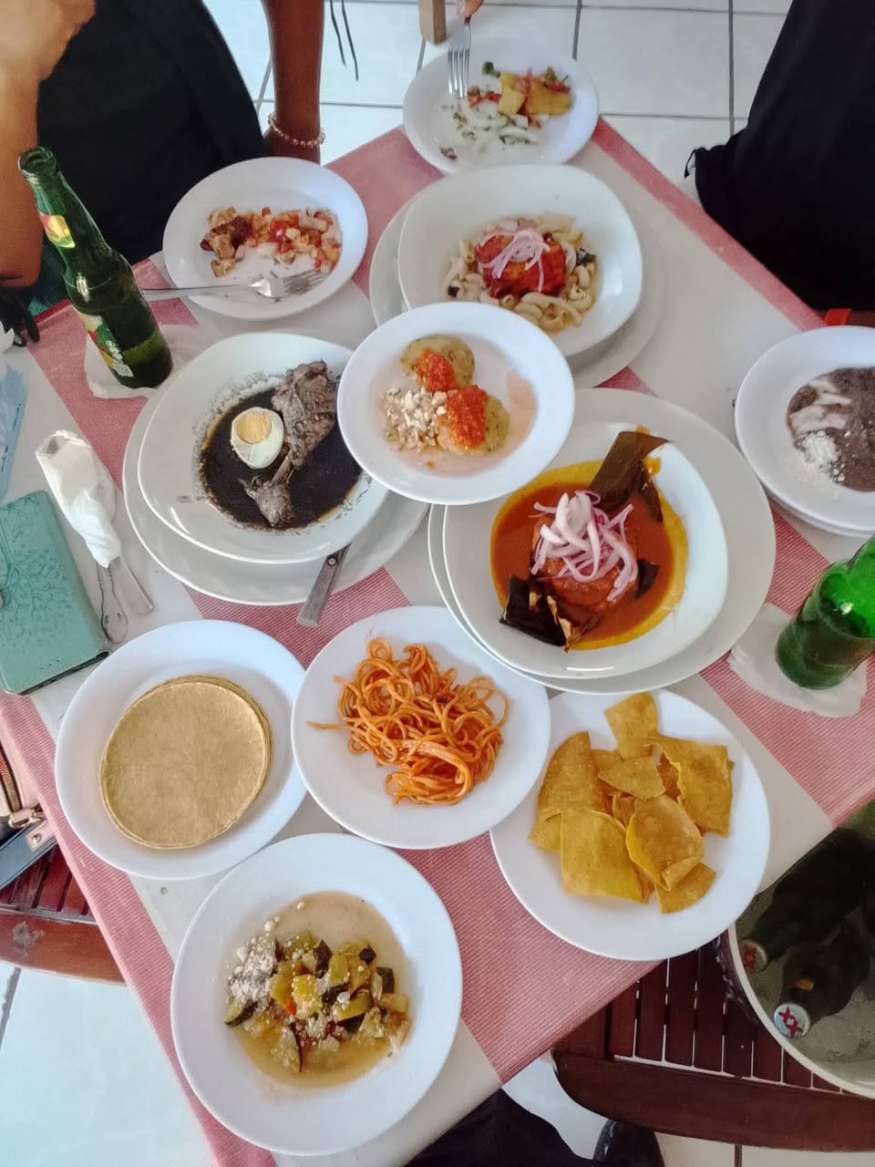 Festejo del Día de las Madres en El Mesón Yucateco