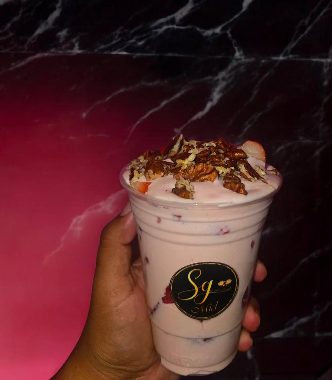Fresas con Crema y Postres