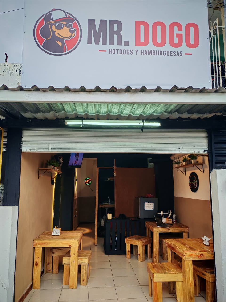 Hamburguesas, Dogos y Snacks