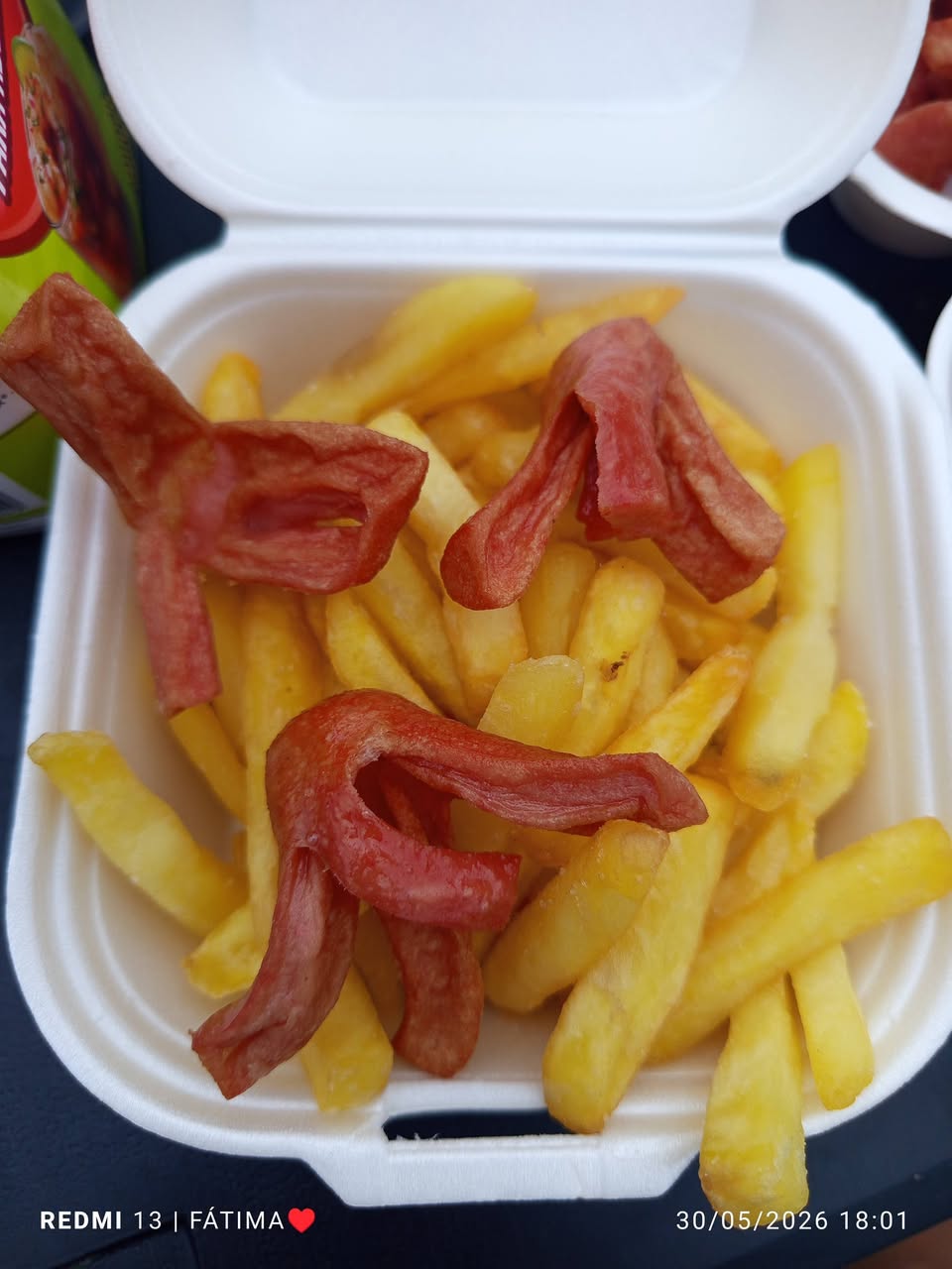 Hamburguesas y Hot Dogs artesanales con carne de pollo y res